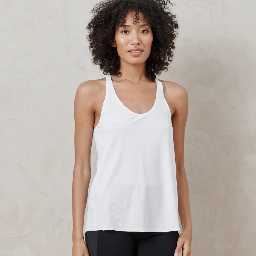 NWT Technical Silk Tank - ADAY - M